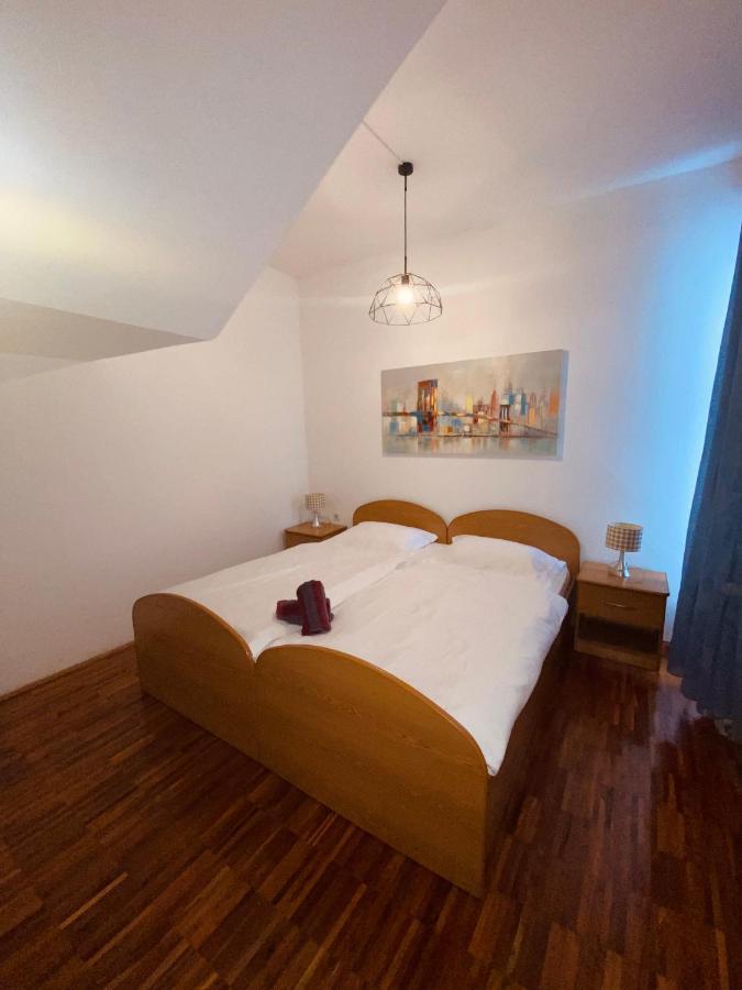 Apartment Andrea บาชกาโวดา ภายนอก รูปภาพ